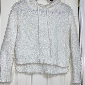 Fuzzy cropped white hoodie!